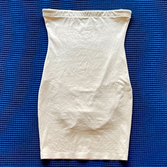 NWOT Shapewear Strapless Dress w/ Sewn-In Bodysuit - Picture 2 of 5